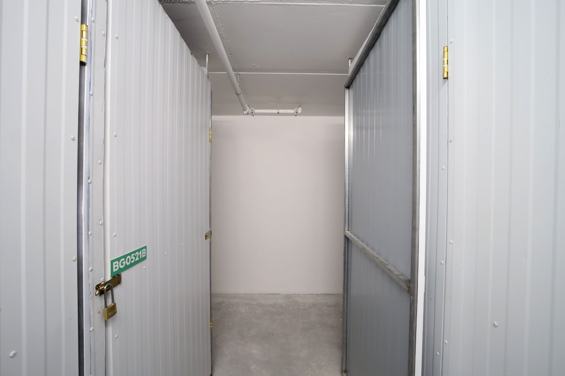 מארחים את החפצים שלכם